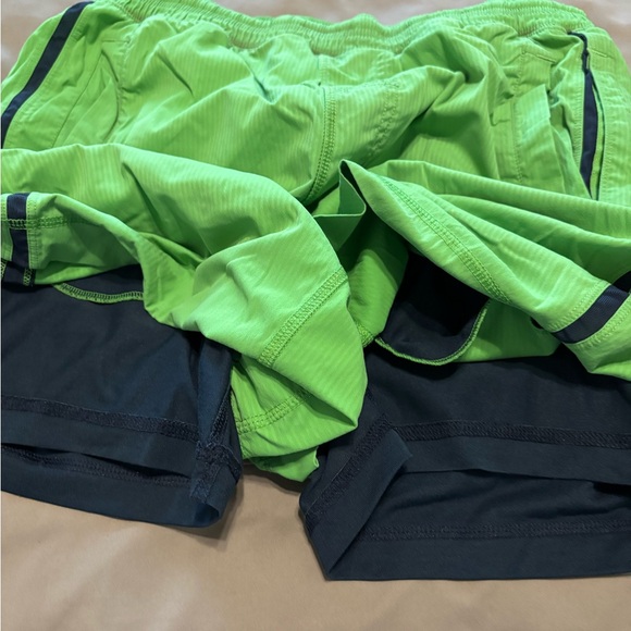 Rare Lululemon Pace Breaker Lined Green Shorts - Picture 6 of 6